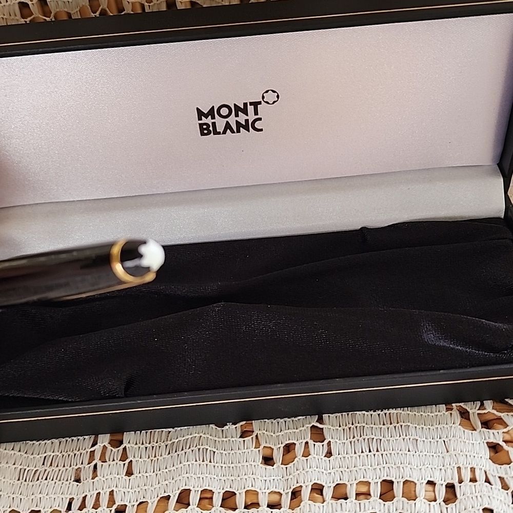Luxury Montblanc German Meisterstuck Ball Point Pen 16410883